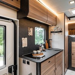 Obytný vůz Rimor Sarus 5