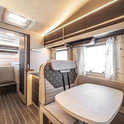 Obytný vůz Rimor Seal 695