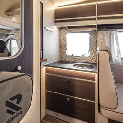 Obytný vůz Rimor Seal 695